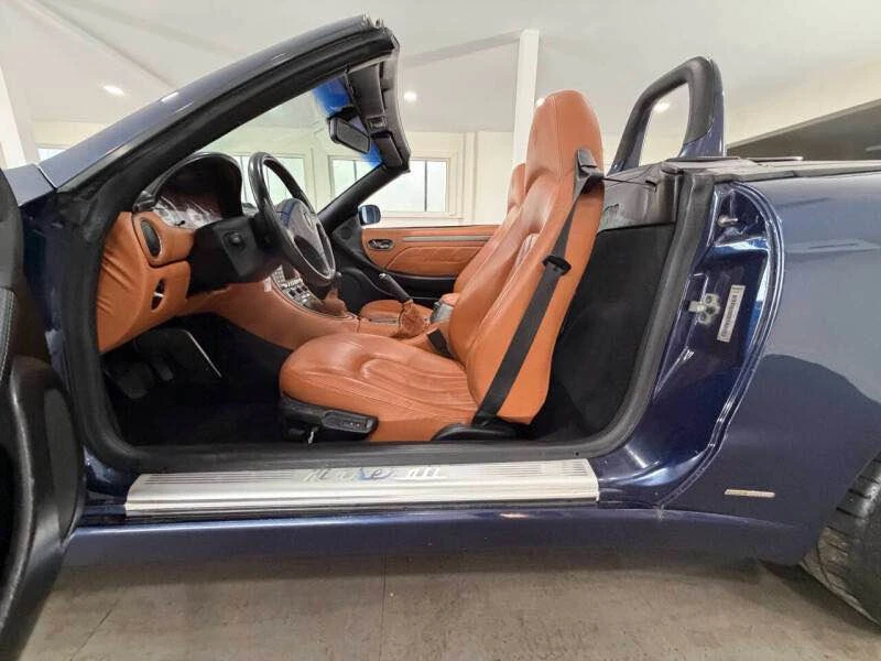 2005 Maserati Spyder - Image 12 of 20