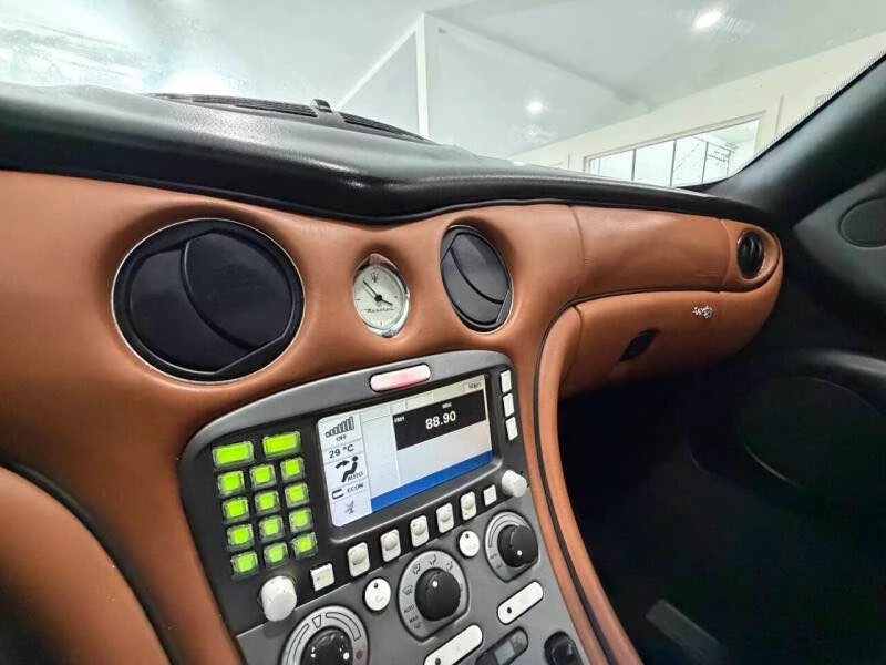 2005 Maserati Spyder - Image 15 of 20