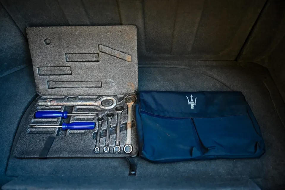 2005 Maserati Coupe - Image 18 of 20