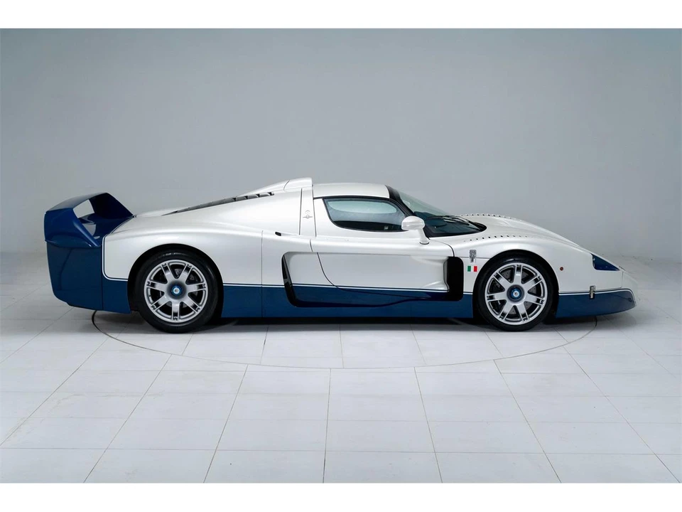 2005 Maserati MC12 - Image 2 of 31