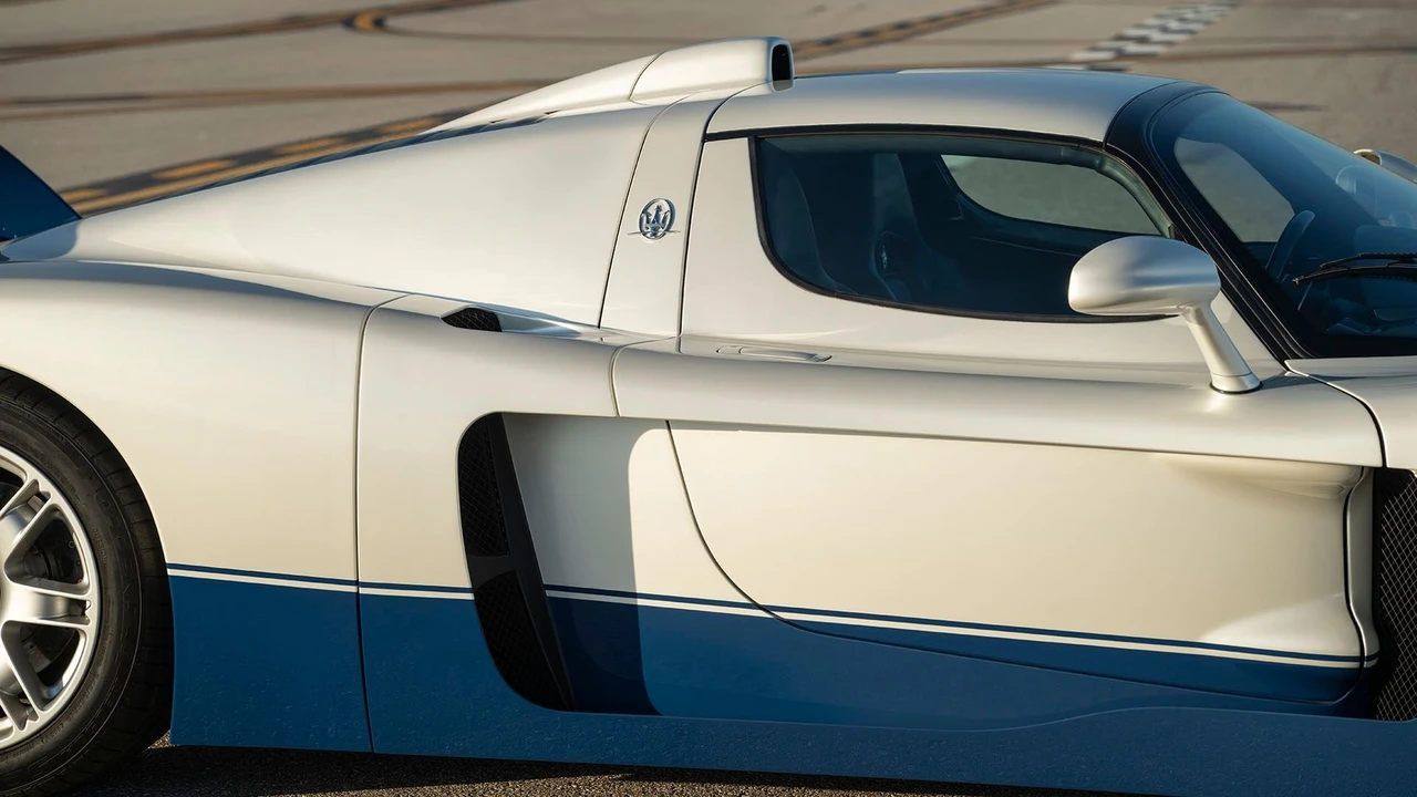 2005 Maserati MC12 - Image 22 of 31