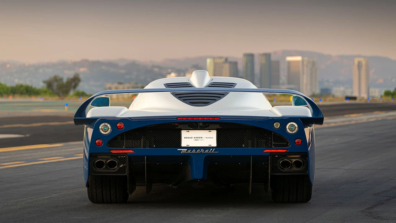 2005 Maserati MC12 - Image 11 of 31