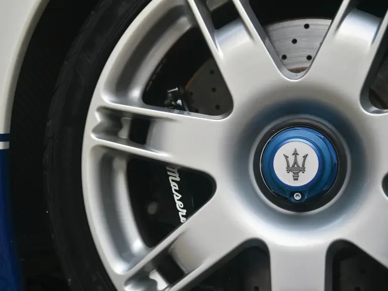 2005 Maserati MC12 - Image 17 of 21