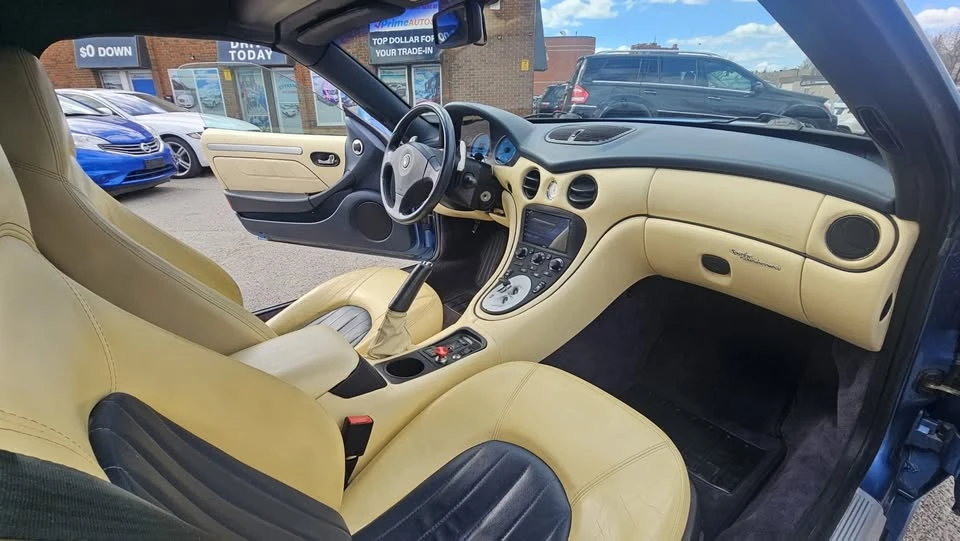 2005 Maserati Spyder - Image 11 of 17
