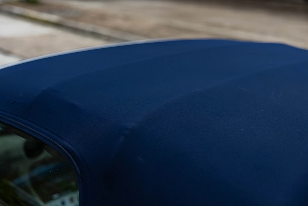 2005 Maserati Spyder - Image 18 of 31