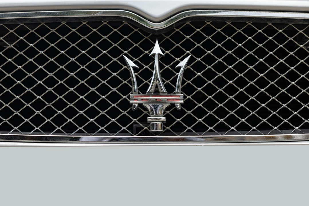2005 Maserati Spyder - Image 30 of 31