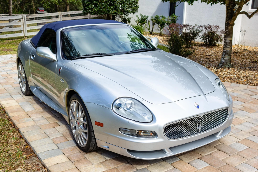 2005 Maserati Spyder - Image 11 of 31
