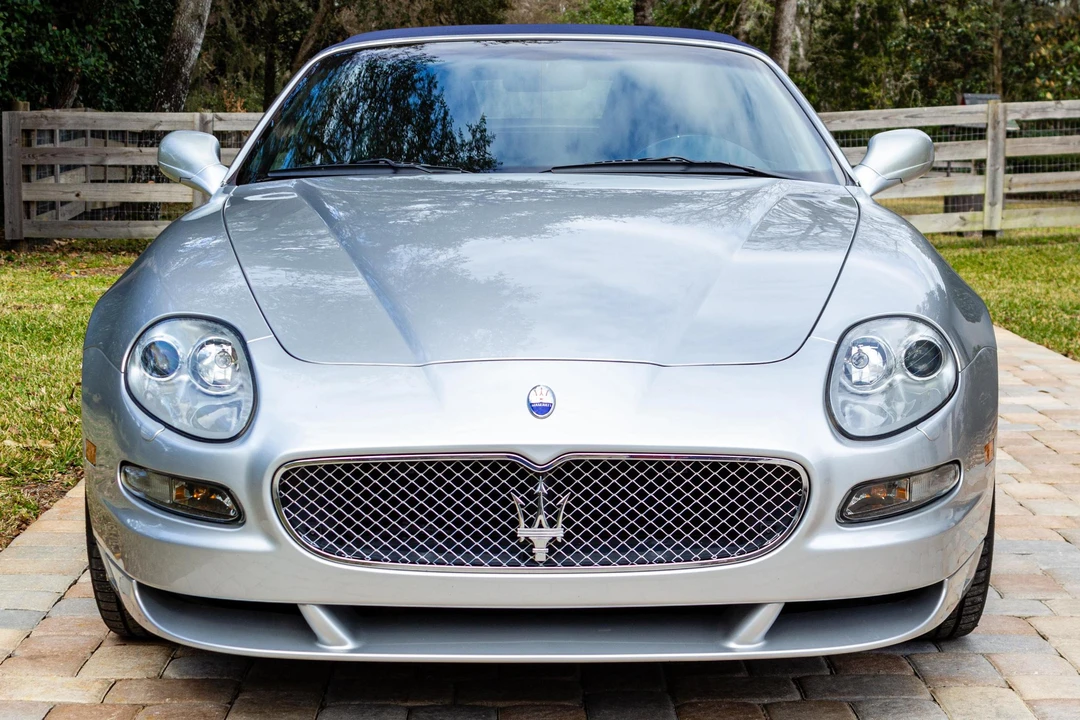 2005 Maserati Spyder - Image 2 of 31