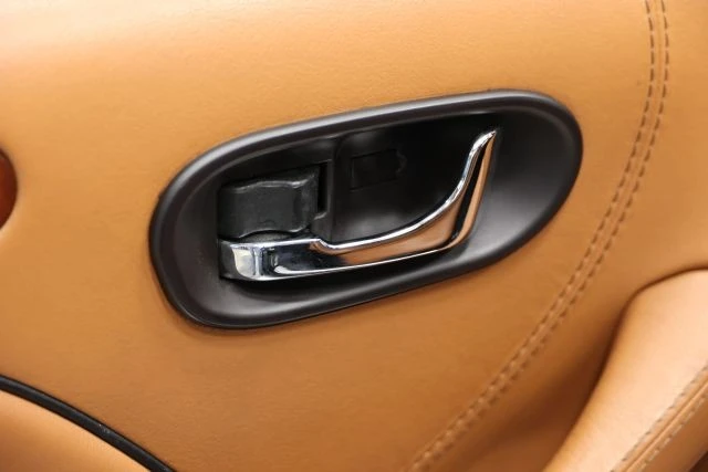 2005 Maserati Spyder - Image 8 of 12