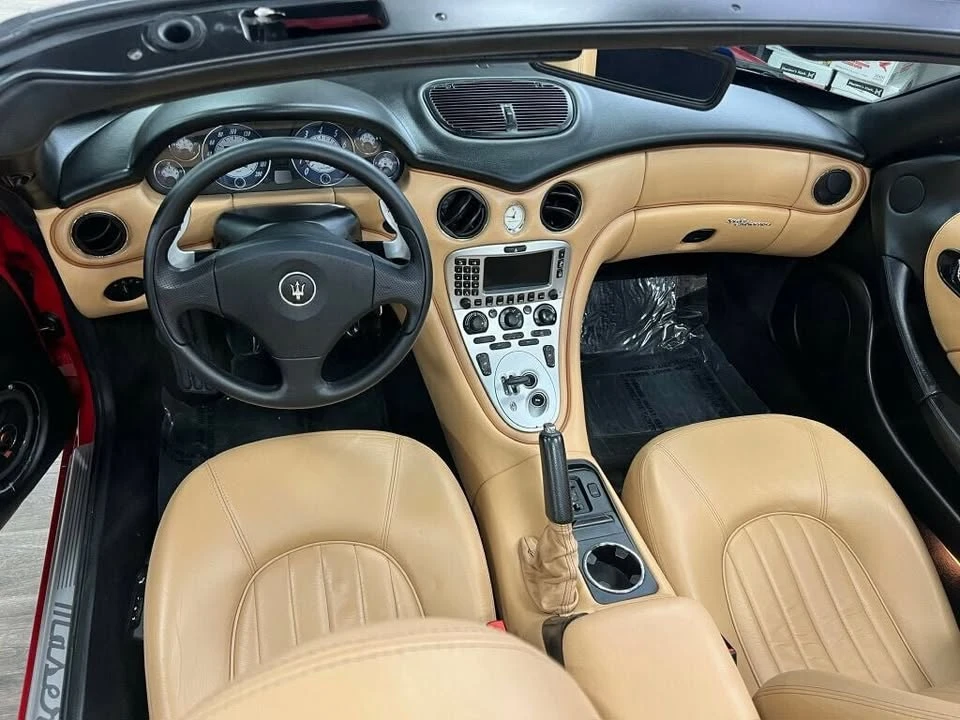 2005 Maserati Spyder - Image 14 of 19