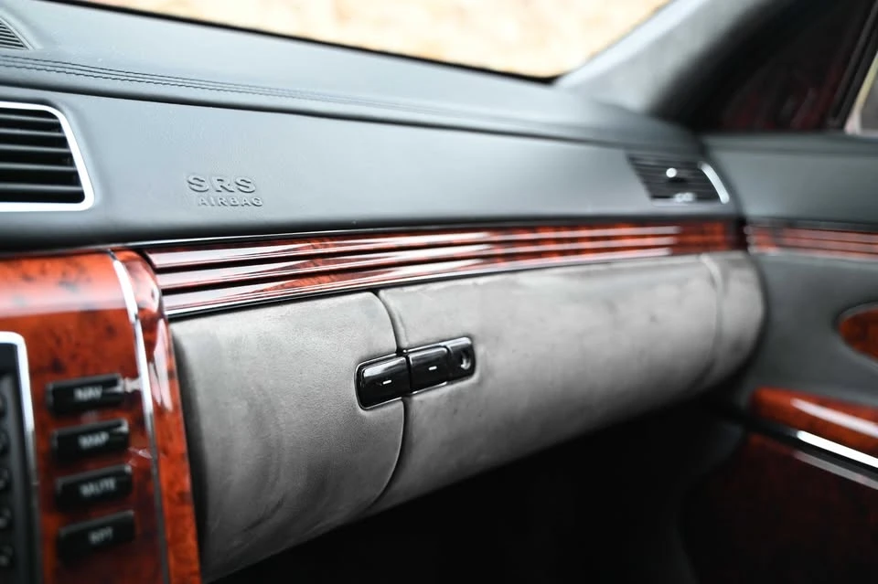 2005 Maybach 57 - Image 17 of 20
