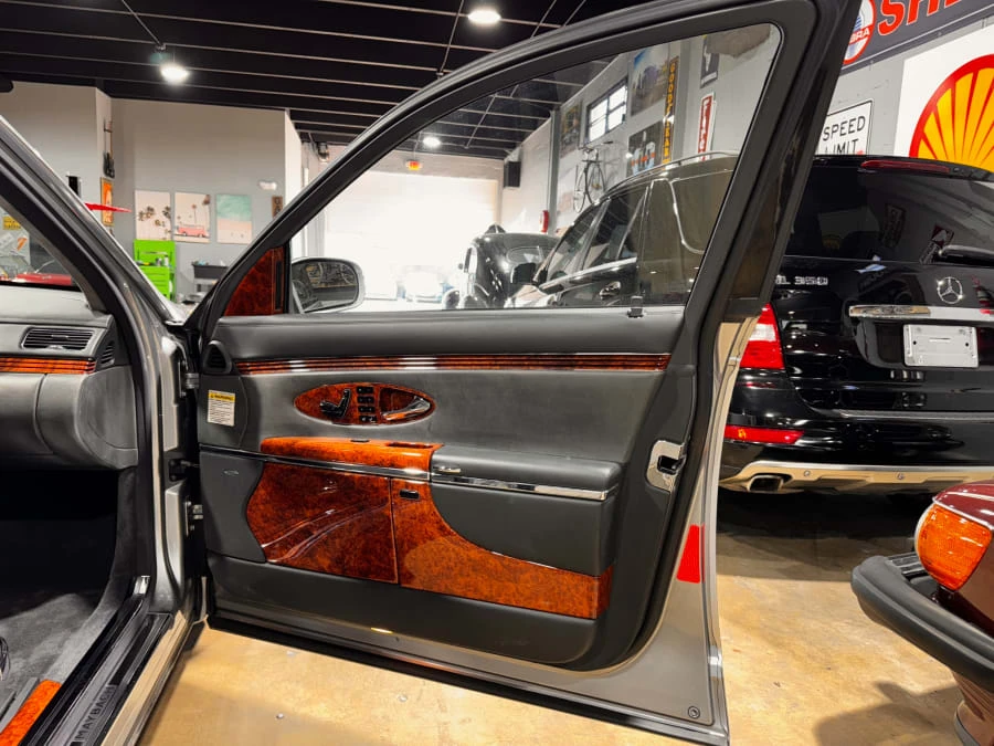 2005 Maybach 57 - Image 27 of 31