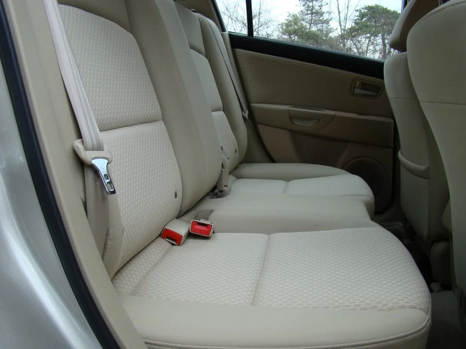 2005 Mazda Mazda 3 1st Gen - Image 16 of 18