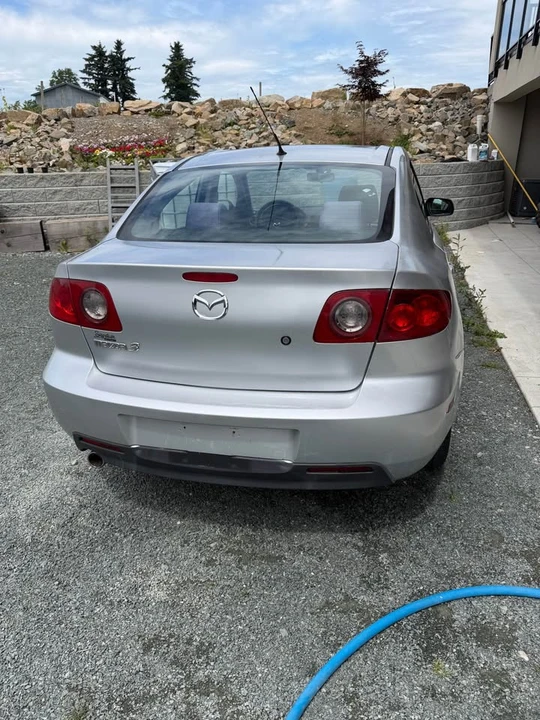 2005 Mazda Mazda 3 1st Gen - Image 3 of 8