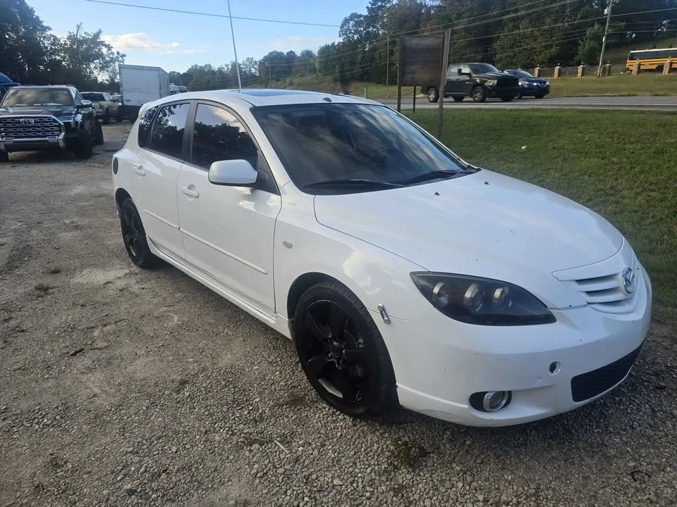 2005 Mazda Mazda 3 1st Gen - Image 3 of 9