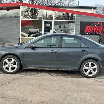 2005 Mazda Mazda6 i Sedan 4D