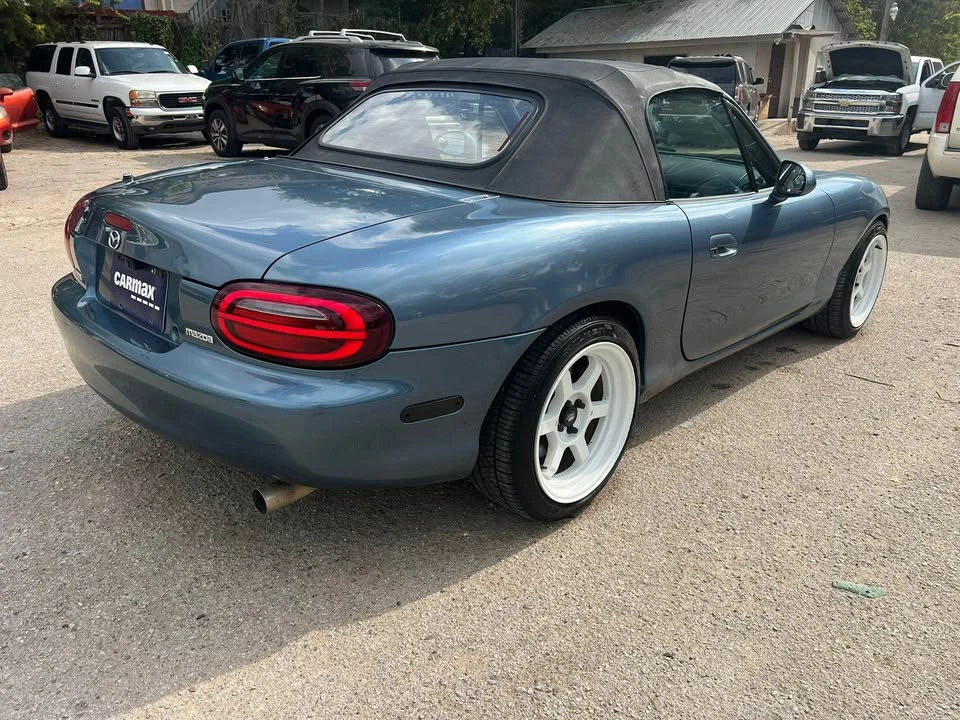2005 Mazda NB MX-5 Miata - Image 4 of 11