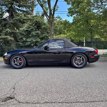 2005 Mazda MX-5 Miata NB2