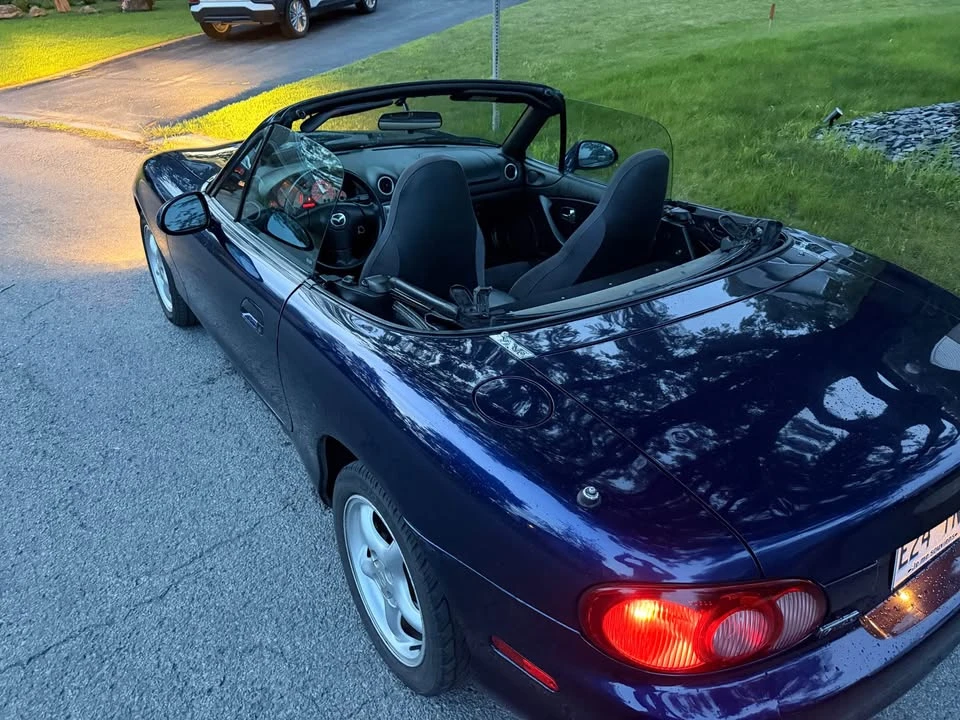 2005 Mazda NB MX-5 Miata - Image 14 of 19