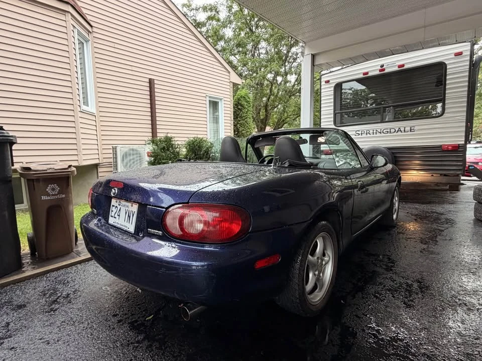 2005 Mazda NB MX-5 Miata - Image 2 of 5