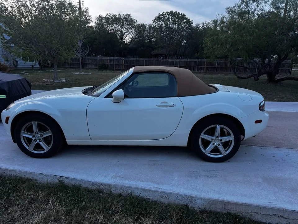 2005 Mazda NB MX-5 Miata - Image 3 of 8