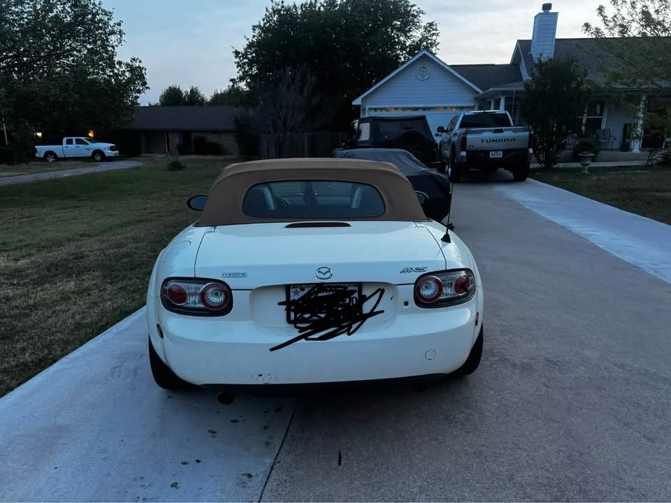 2005 Mazda NB MX-5 Miata - Image 4 of 8