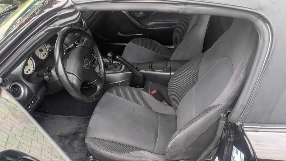 2005 Mazda NB MX-5 Miata - Image 4 of 20