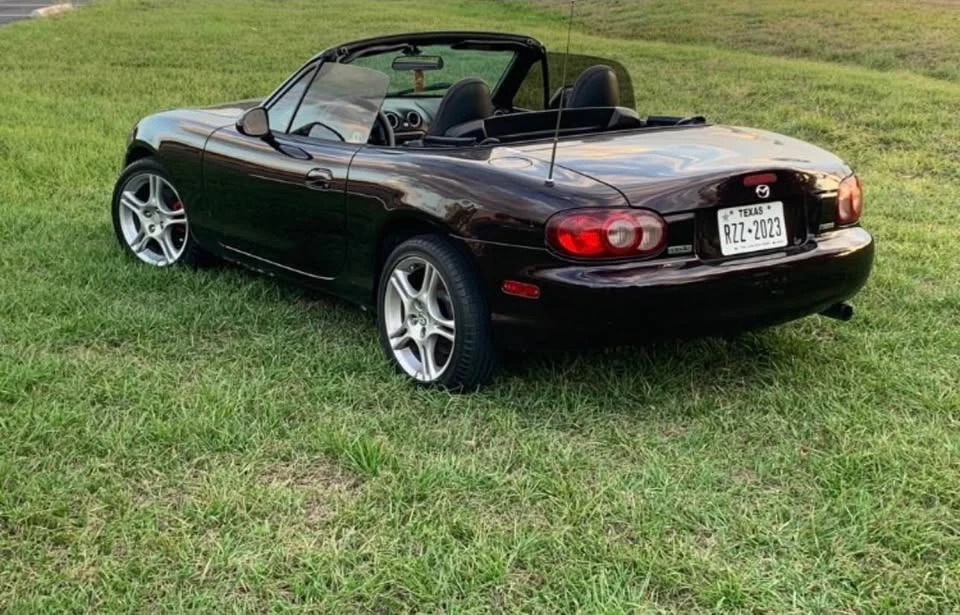 2005 Mazda NB MX-5 Miata - Image 5 of 5