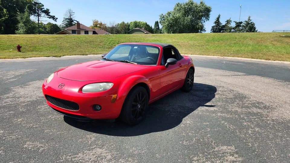 2005 Mazda NB MX-5 Miata - Image 2 of 9