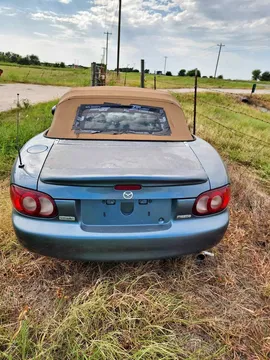 2005 Mazda MX-5 Convertible 2D