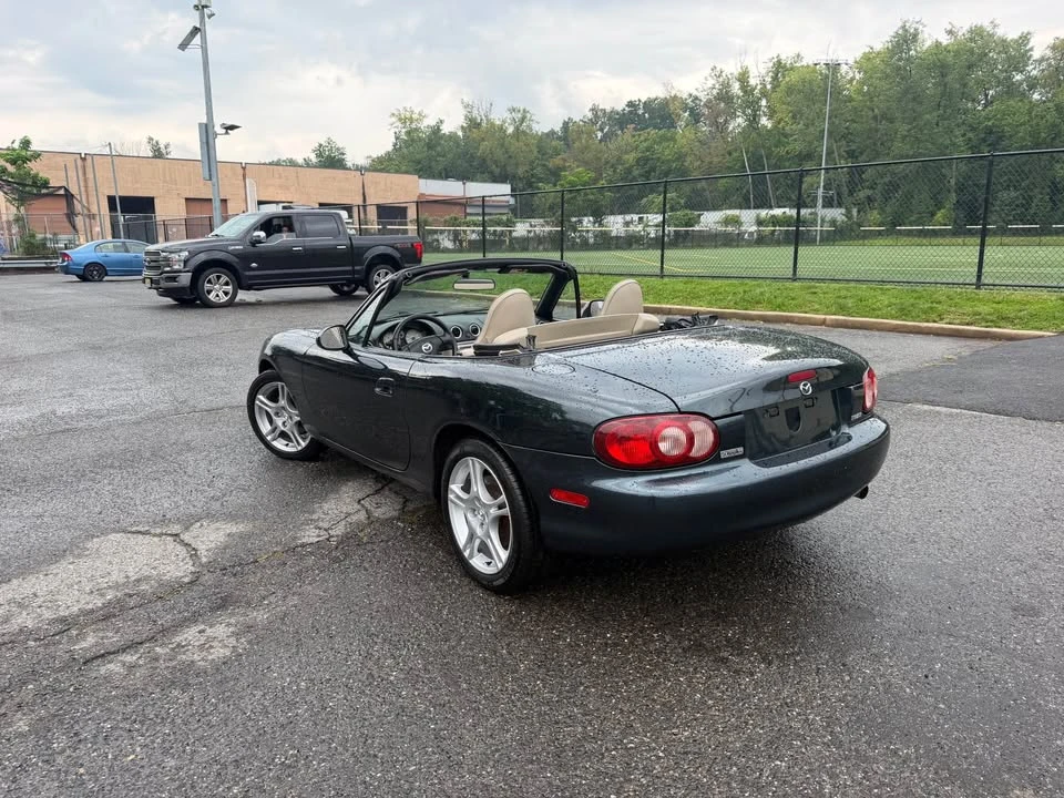 2005 Mazda NB MX-5 Miata - Image 4 of 15