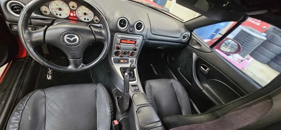 2005 Mazda NB MX-5 Miata - Image 10 of 10