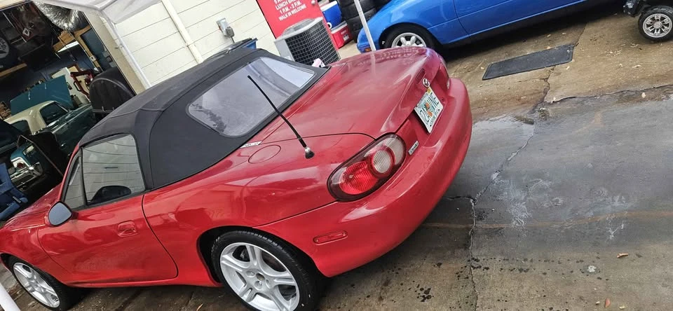 2005 Mazda NB MX-5 Miata - Image 6 of 10
