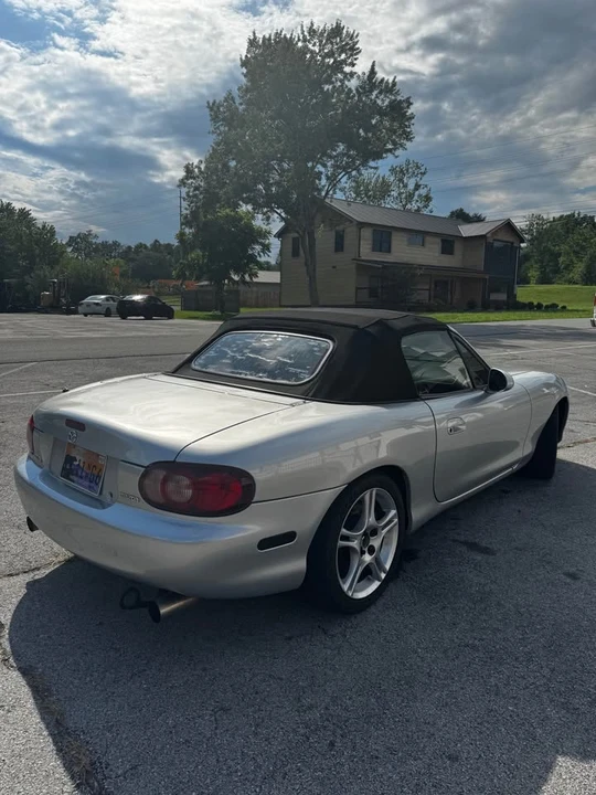 2005 Mazda NB MX-5 Miata - Image 6 of 14
