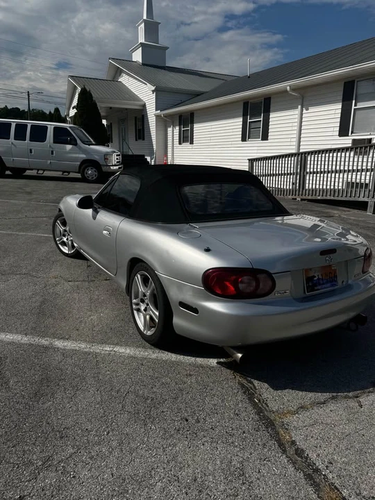 2005 Mazda NB MX-5 Miata - Image 8 of 14