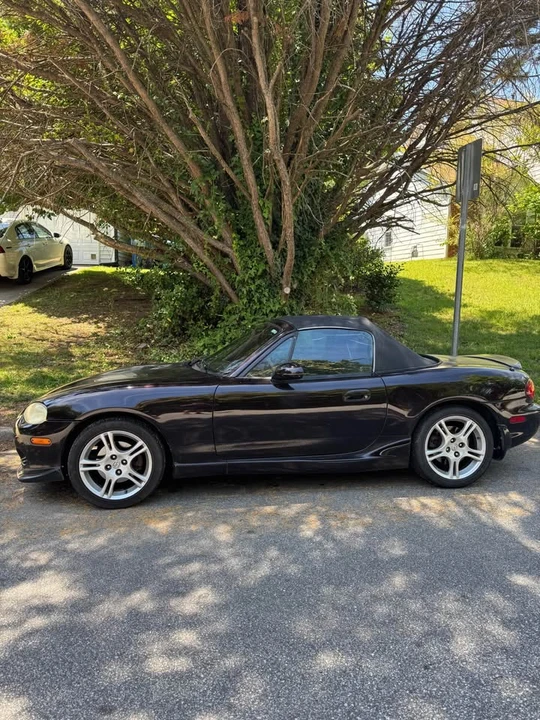2005 Mazda NB MX-5 Miata - Image 2 of 8