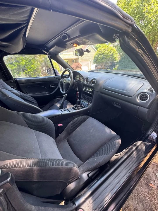 2005 Mazda NB MX-5 Miata - Image 7 of 8