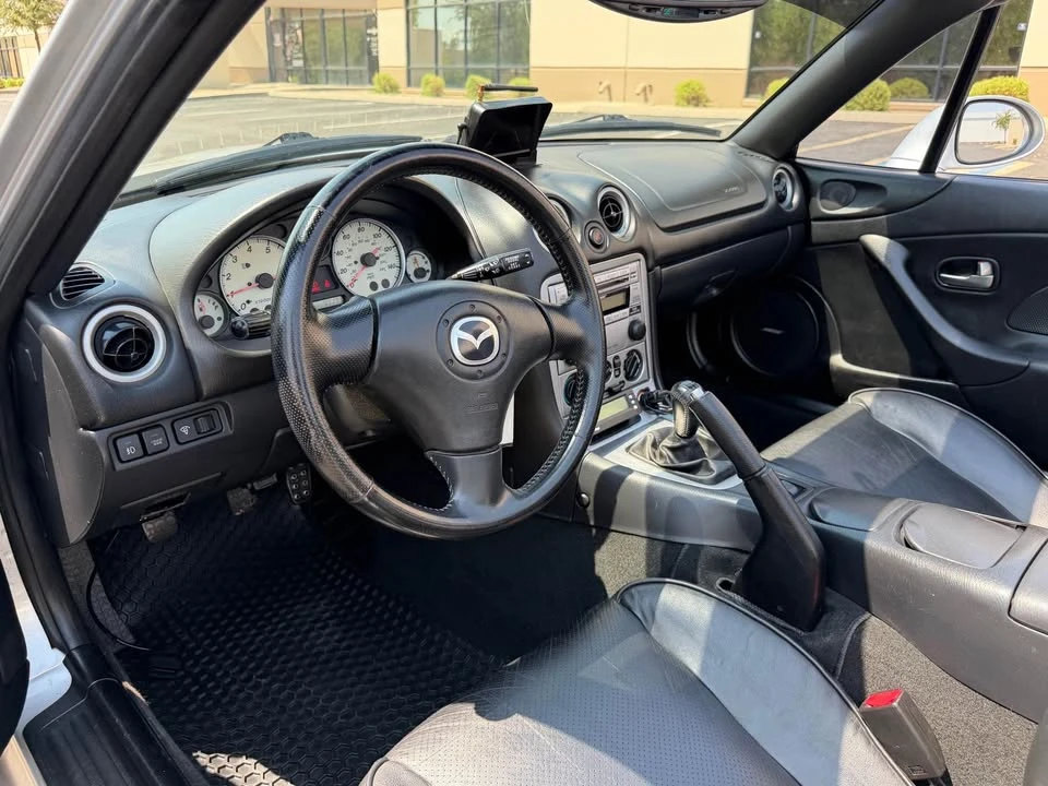 2005 Mazda NB MX-5 Miata - Image 10 of 18