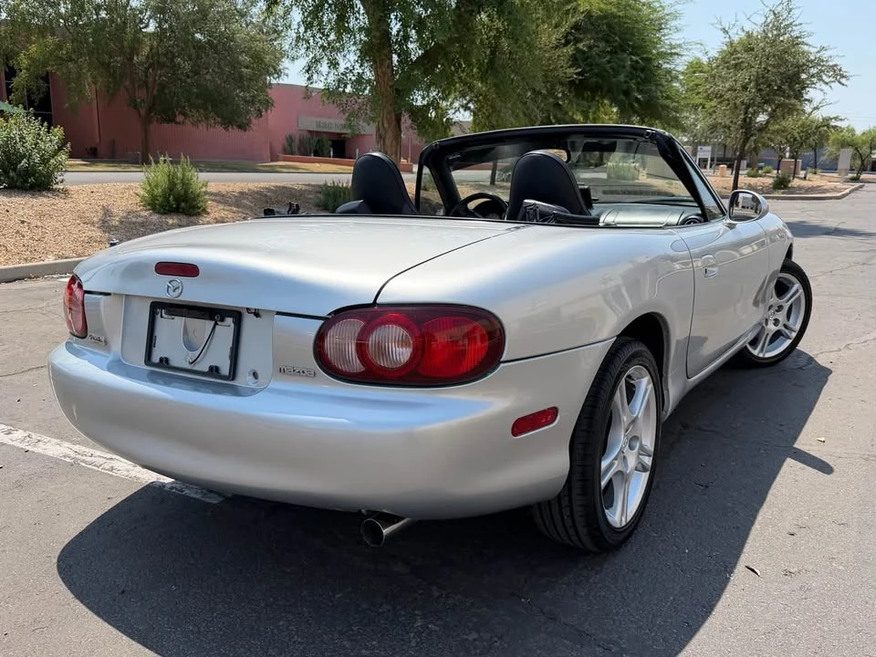 2005 Mazda NB MX-5 Miata - Image 2 of 18