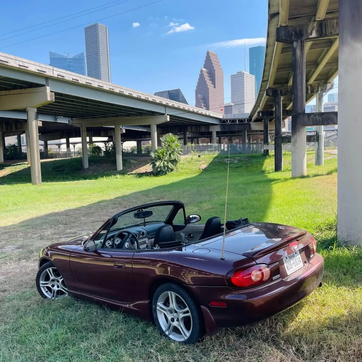 2005 Mazda NB MX-5 Miata - Image 4 of 8