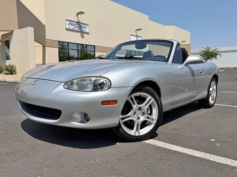 2005 Mazda MX-5 LS Convertible 2D