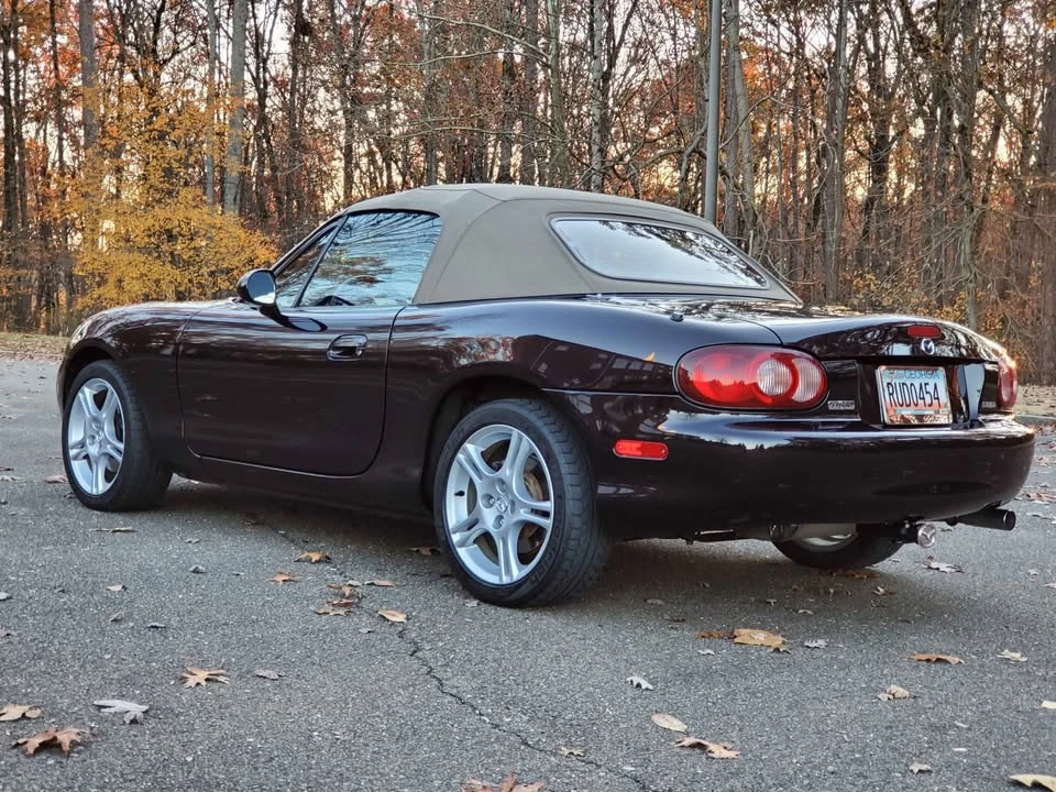 2005 Mazda NB MX-5 Miata - Image 2 of 10