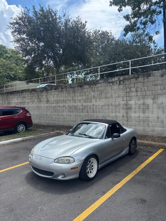 2005 Mazda NB MX-5 Miata - Image 3 of 10