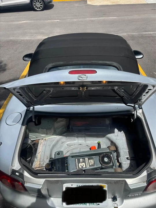 2005 Mazda NB MX-5 Miata - Image 5 of 10