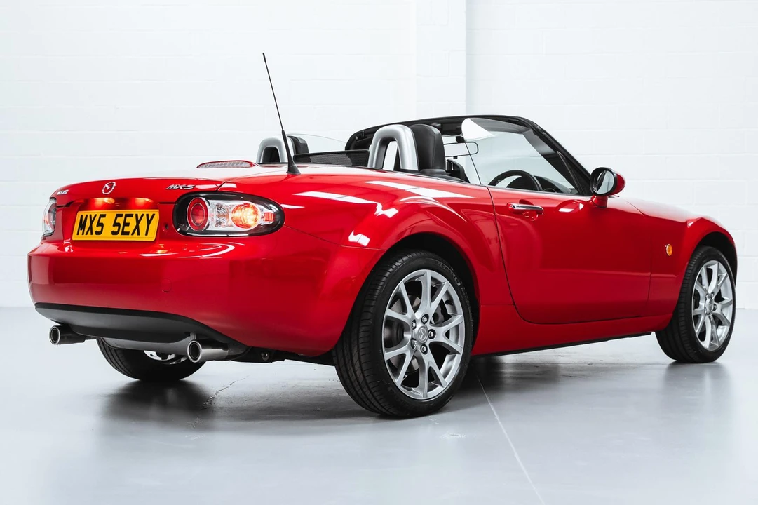 2005 Mazda NB MX-5 Miata - Image 13 of 31