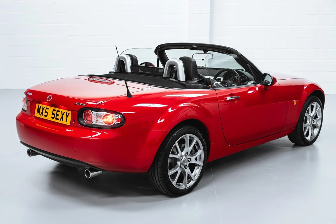 2005 Mazda NB MX-5 Miata - Image 25 of 31