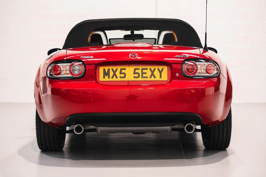 2005 Mazda NB MX-5 Miata - Image 16 of 31