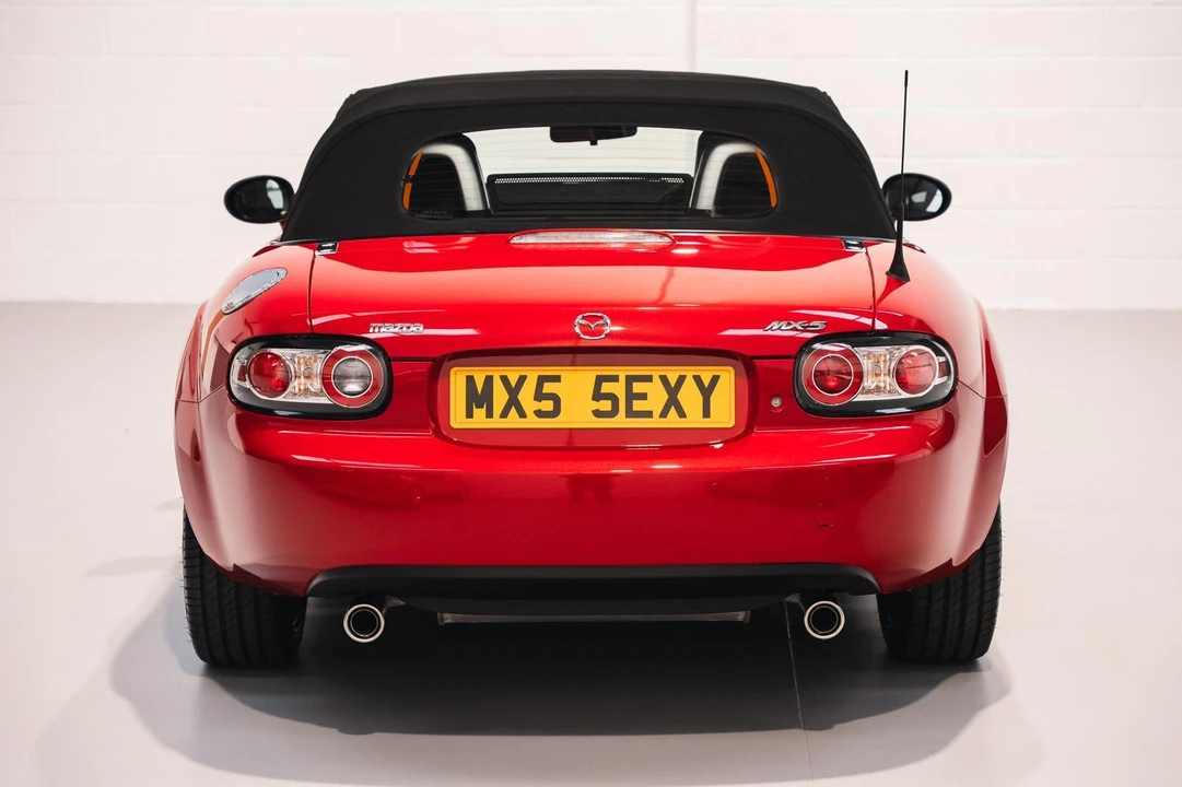 2005 Mazda NB MX-5 Miata - Image 18 of 31