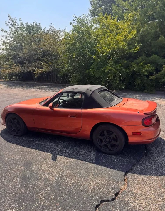2005 Mazda NB Mazdaspeed MX-5 Miata - Image 5 of 6