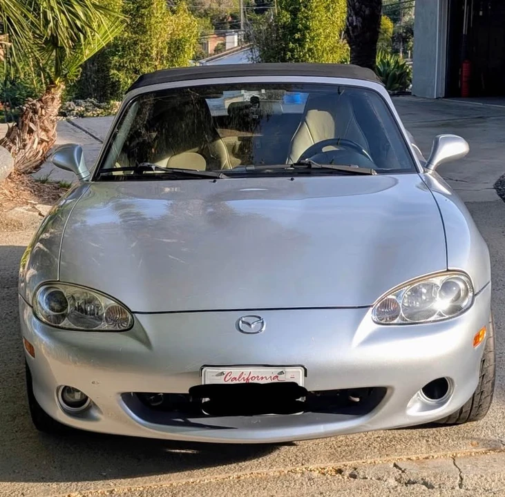 2005 Mazda NB MX-5 Miata - Image 2 of 10